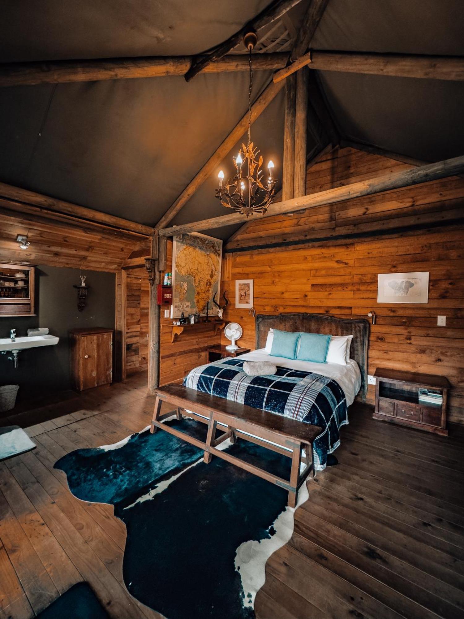 De Cango Farm Oudtshoorn Kültér fotó