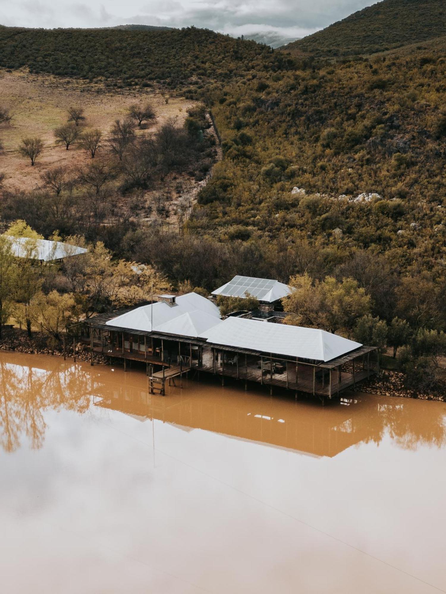 De Cango Farm Oudtshoorn Kültér fotó